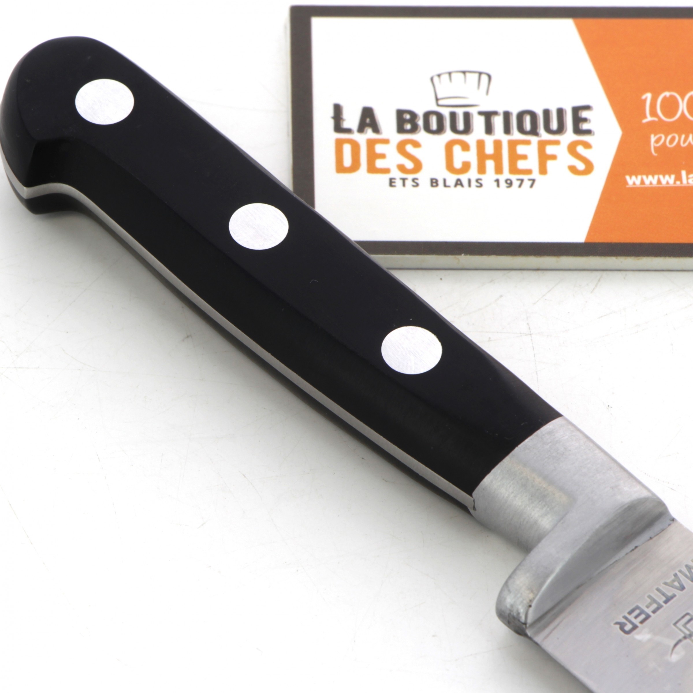Couteau à Génoise - Couteaux à Entremets Deglon lame crantée petite dent  achat vente acheter